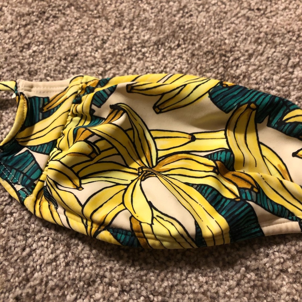 Bandeau Banana Bikini Top B/C